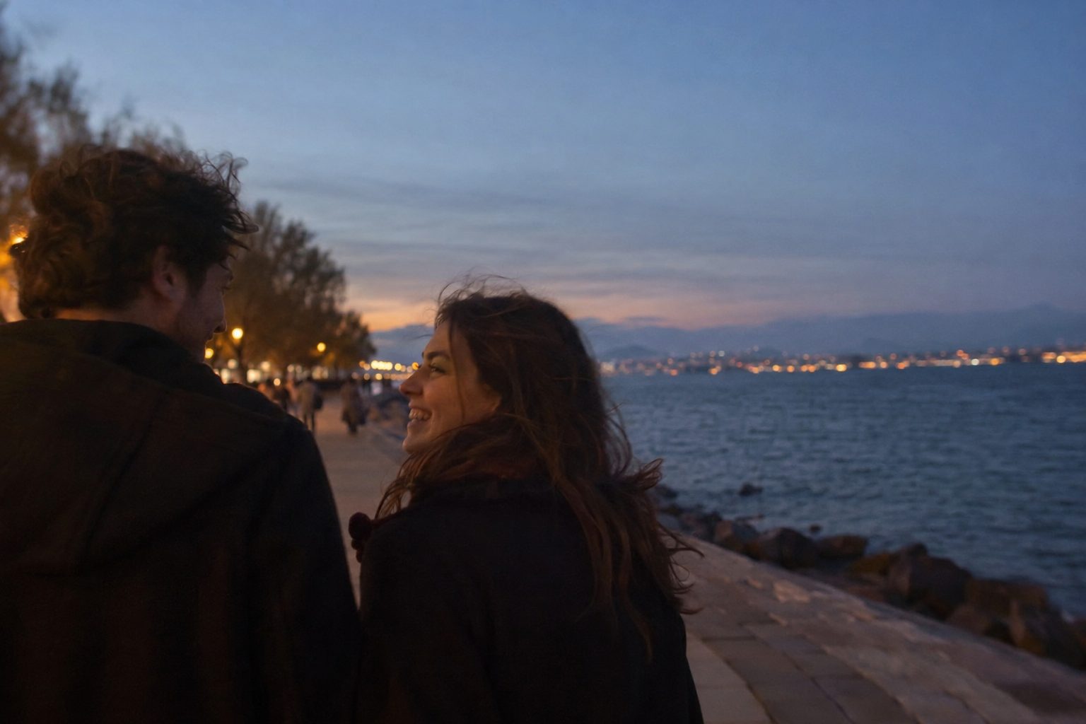 Ζωδιακός κύκλος με τα σύμβολα Δίδυμοι και Σκορπιός και μια καρδιά, συνδέοντας τον έρωτα με την καθημερινότητα.